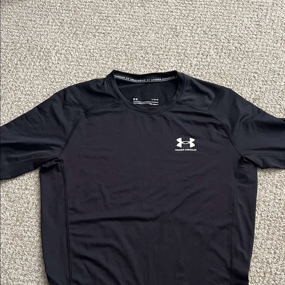 Under Armour Men's Black Short Sleeve Tee